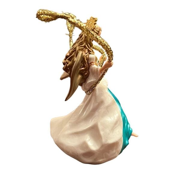 Hallmark Keepsake Ornament Barbie Angel of Joy 2000 Mattel - Picture 4 of 8